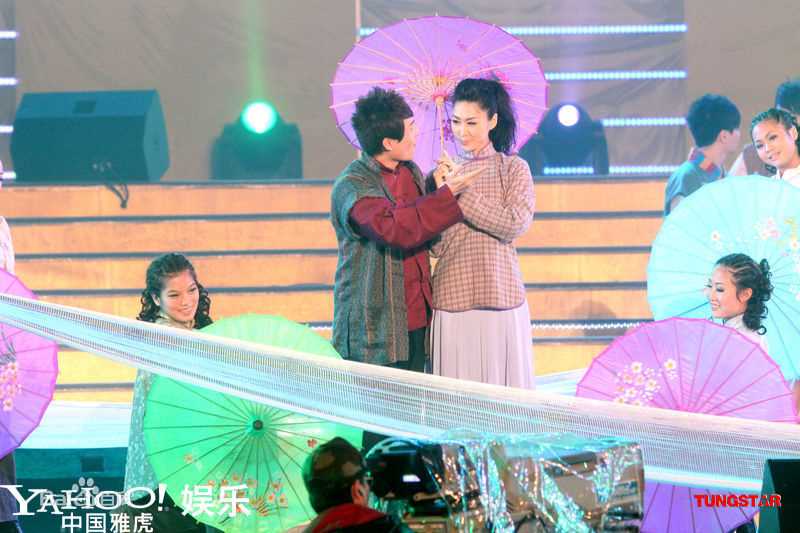 胡定欣(WU TING YAN，Nancy Wu)2010年活动前后照片