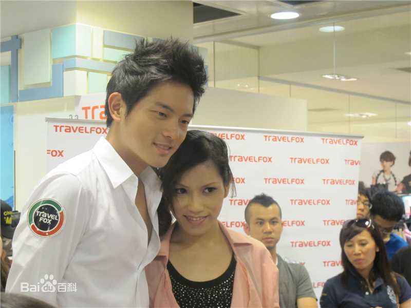 王宥胜(Chris Wang)旅狐代言活动素颜照相册