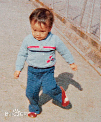 阮兆祥(Louis Yuen)马明的成长纪念册图册