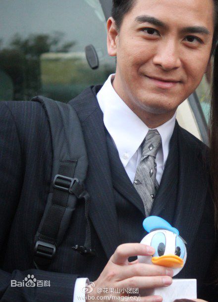 阮兆祥(Louis Yuen)马国明与唐老鸭前后照片