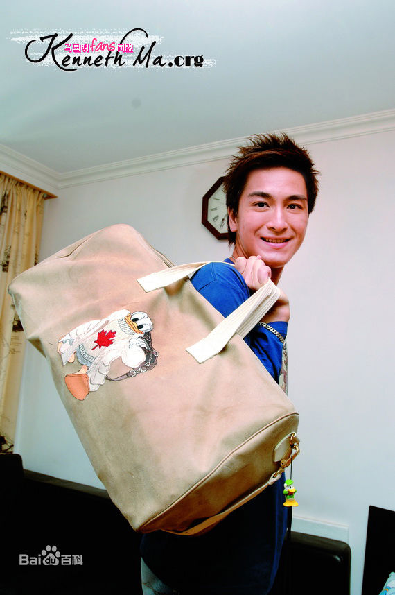 阮兆祥(Louis Yuen)马国明与唐老鸭前后照片