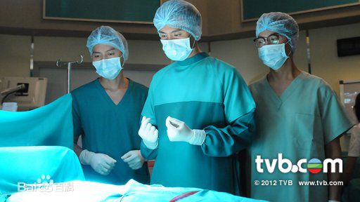 最优质阮兆祥(Louis Yuen)在《on call 36 小时》 中饰演 张一健中的相册