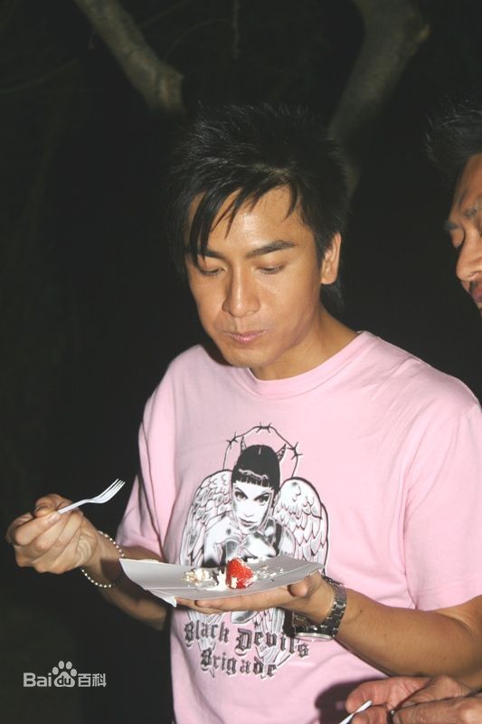 阮兆祥(Louis Yuen)马明_生活照素颜照相册