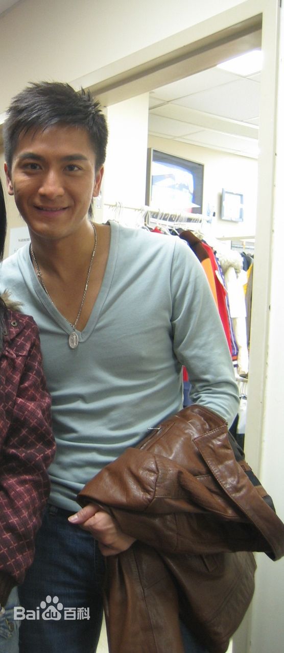 阮兆祥(Louis Yuen)马明_生活照素颜照相册