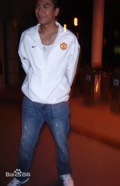 阮兆祥(Louis Yuen)马明_生活照素颜照相册