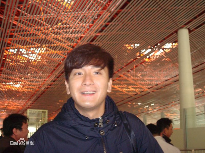 阮兆祥(Louis Yuen)马明_生活照素颜照相册