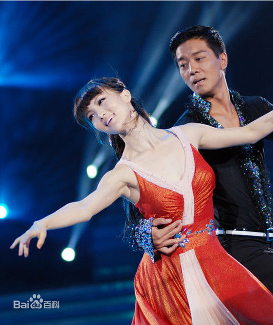 黎诺懿(Lokyi)“一诺千金”组合图片图集