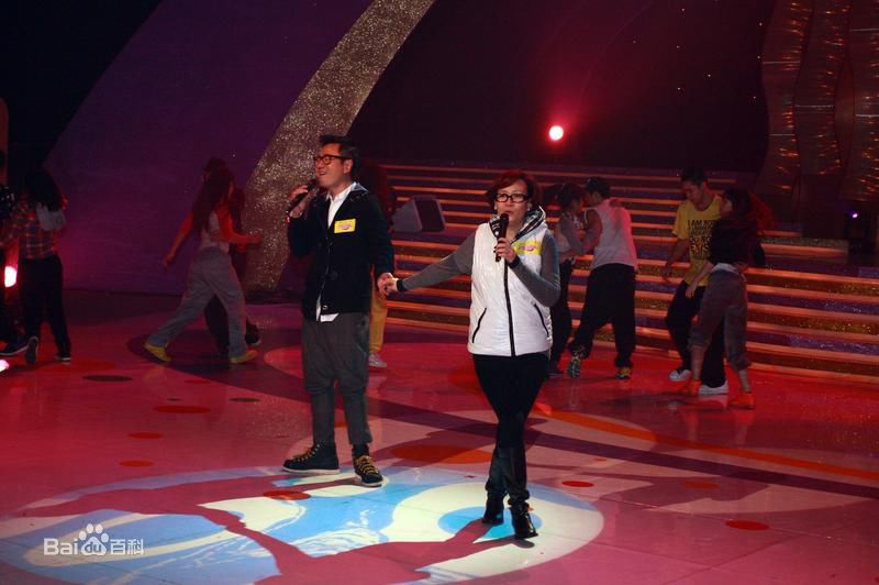 黎耀祥(Yiu-Cheung Wayne Lai)2010下半年活动照片壁纸壁纸