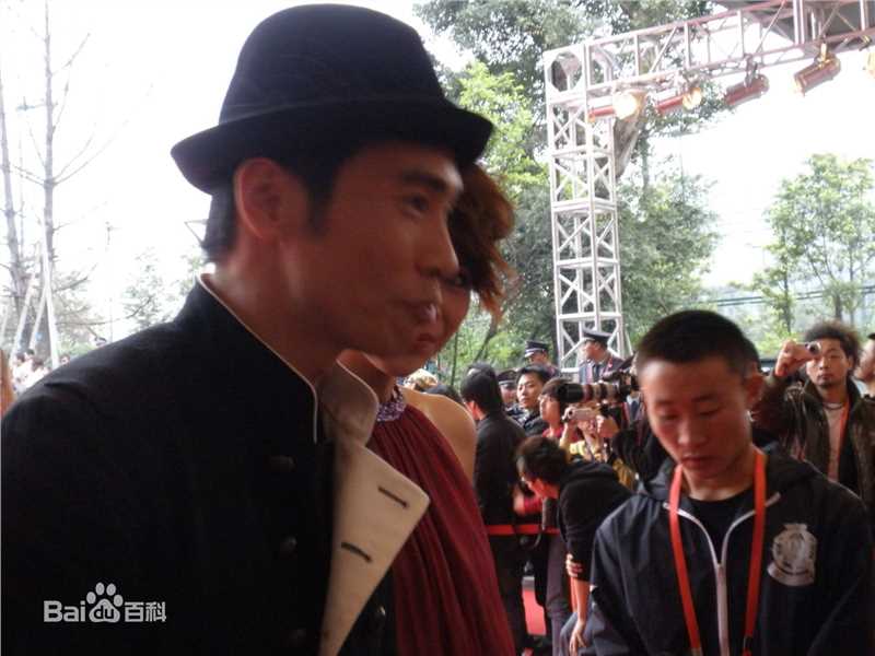 陈豪(Moses Chan)2010年参加榜中榜星光大道及颁奖典礼图片图集