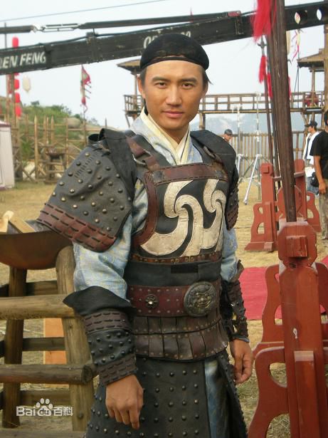 林小鑫工作照壁纸壁纸