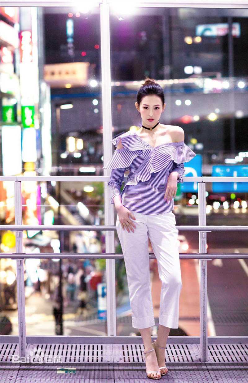 李昕岳(Sienna)最新靓丽图集