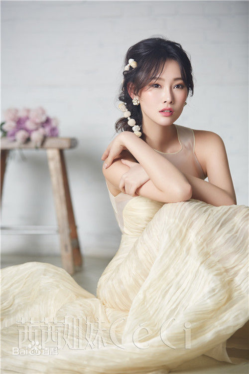 最新李昕岳(Sienna)性感图片