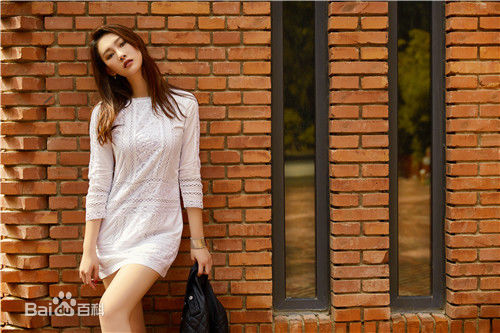 最新李昕岳(Sienna)性感图片