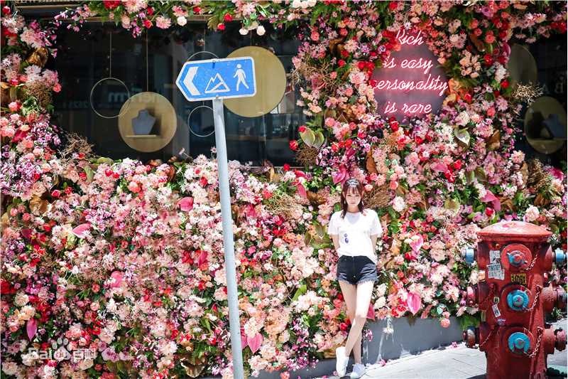 李昕岳(Sienna)街拍前后照片