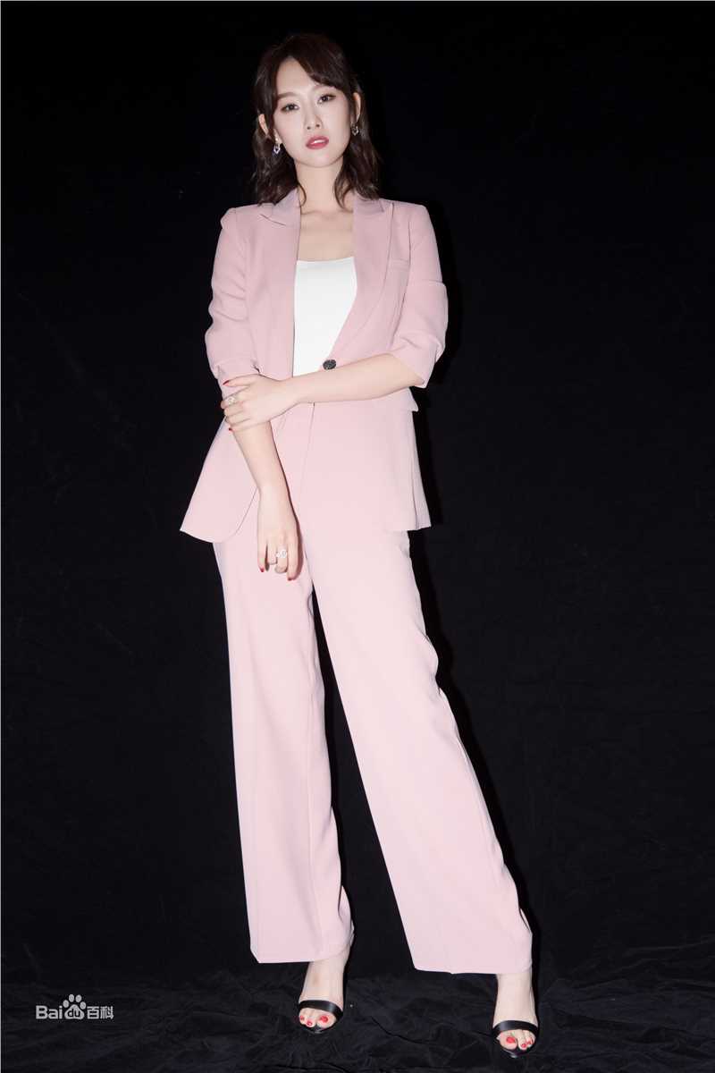 李昕岳(Sienna)首映礼性感图片图集