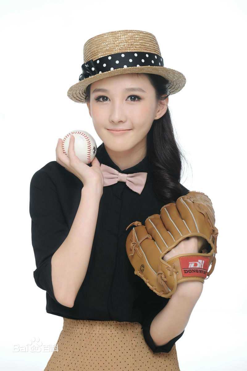 王茗(yoomiii)时尚运动大片生活照