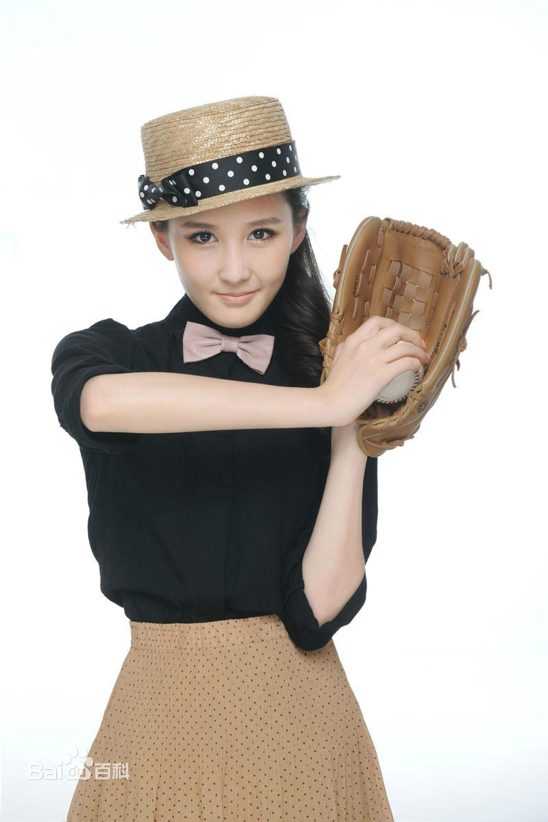 王茗(yoomiii)时尚运动大片生活照