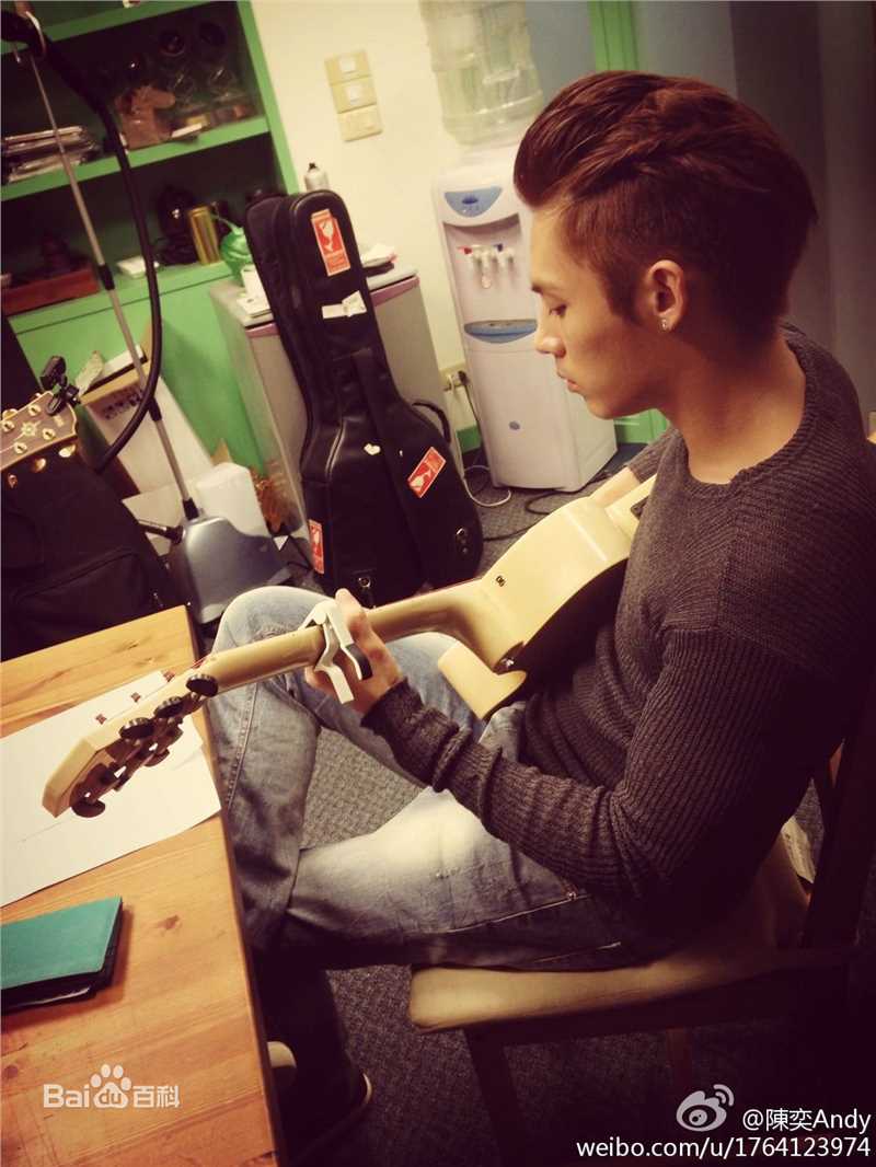 陈奕(Andy Chen)生活照性感图片图集