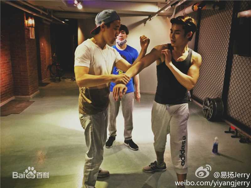 陈奕(Andy Chen)生活照性感图片图集