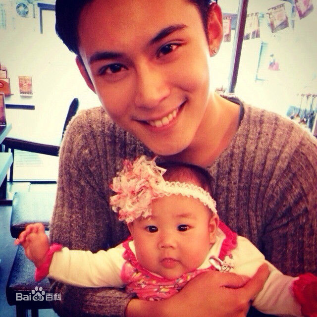 陈奕(Andy Chen)生活照性感图片图集