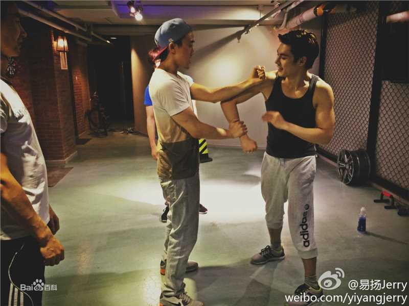 陈奕(Andy Chen)生活照性感图片图集