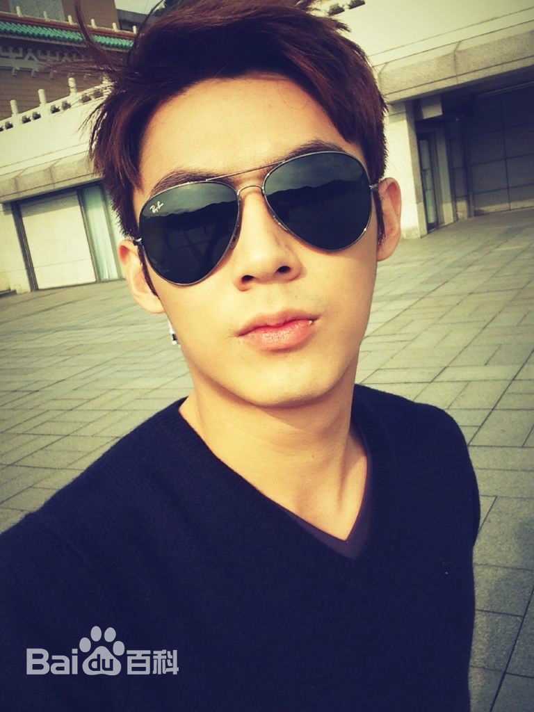 陈奕(Andy Chen)生活照性感图片图集