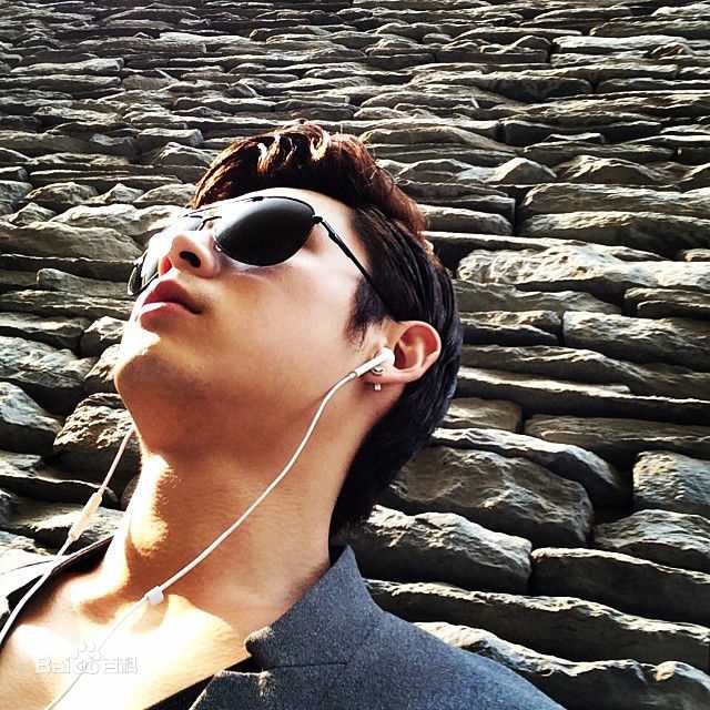 陈奕(Andy Chen)生活照性感图片图集