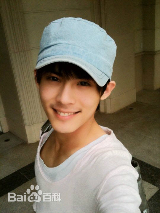 陈奕(Andy Chen)生活照性感图片图集