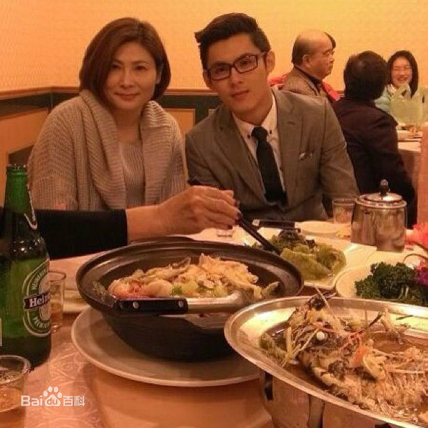 陈奕(Andy Chen)生活照性感图片图集