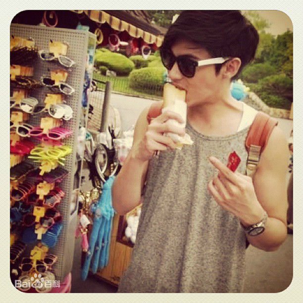 陈奕(Andy Chen)生活照性感图片图集