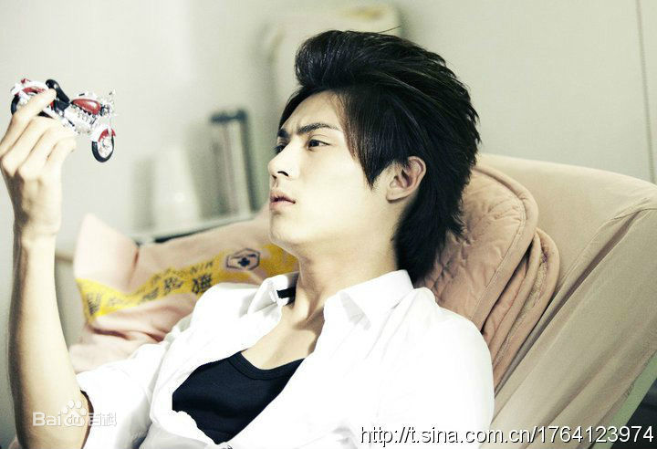 陈奕(Andy Chen)参演现代电视剧性感图片图集