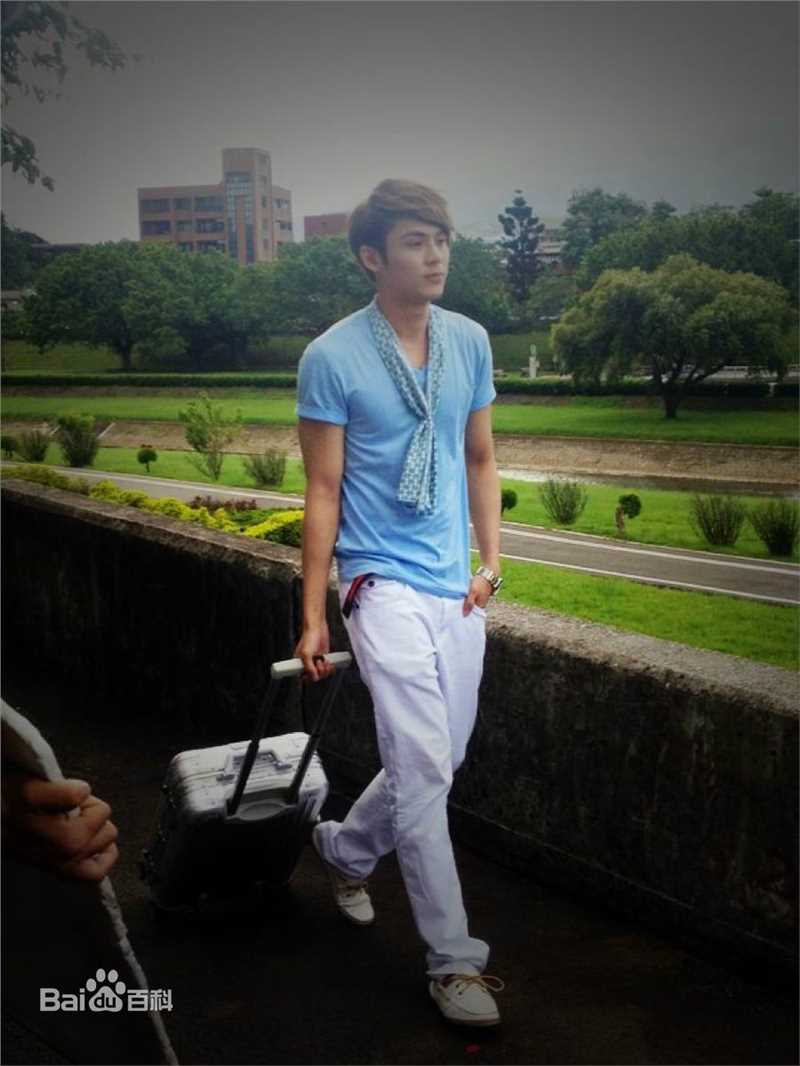 陈奕(Andy Chen)《七个朋友》郑亚柏高清剧照