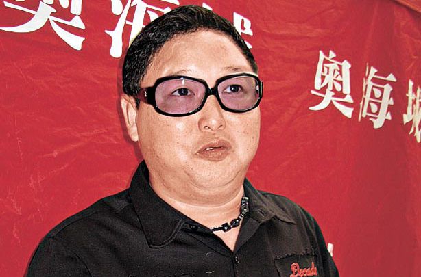 钱国伟前后照片