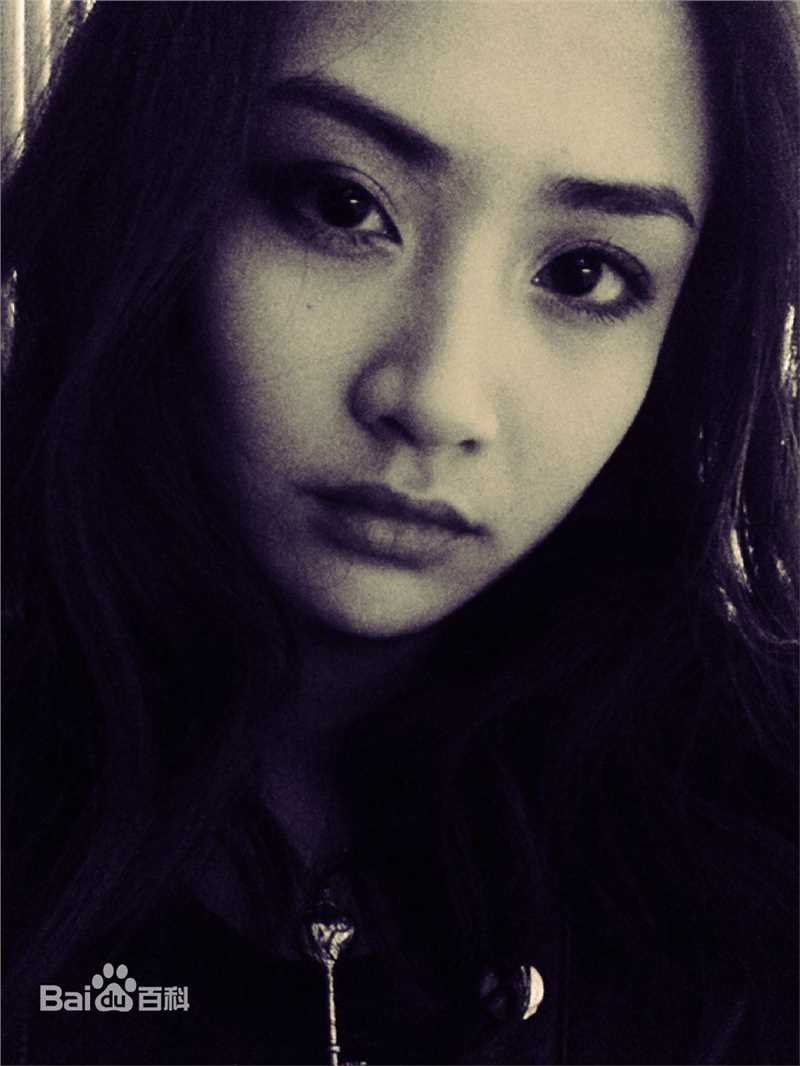 高清卢颂之(DaDa Lo)图片