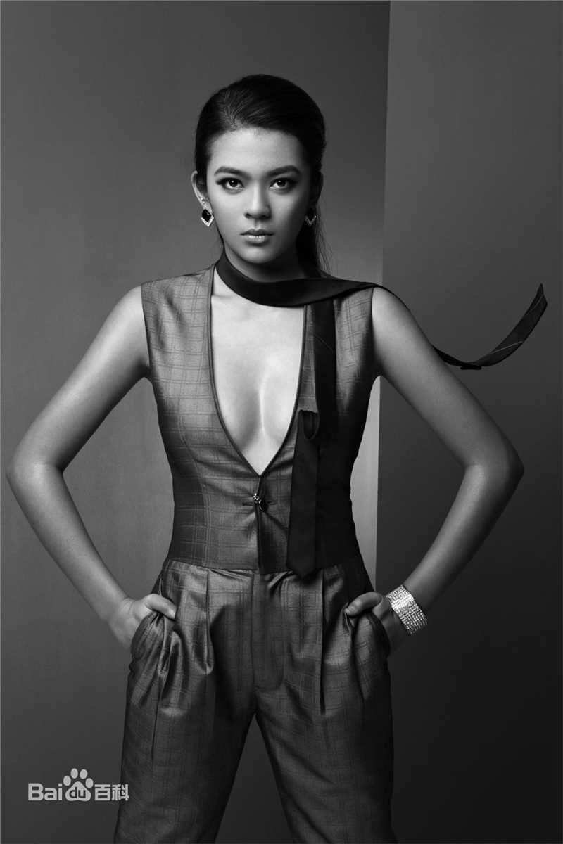谈莉娜(Renata Tan)高清黑白图集