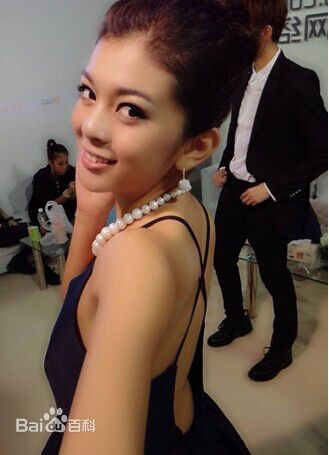 最新谈莉娜(Renata Tan)在《四大萌捕》中的壁纸