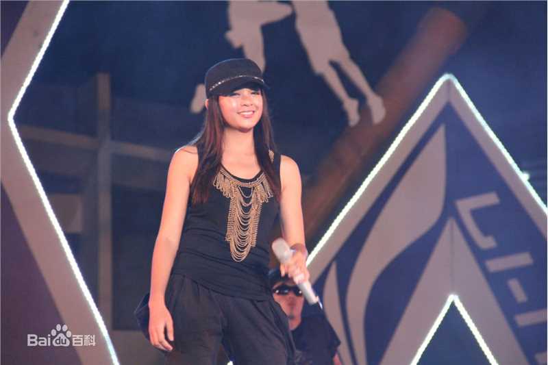 谈莉娜(Renata Tan)2011李宁体育园活动照壁纸壁纸