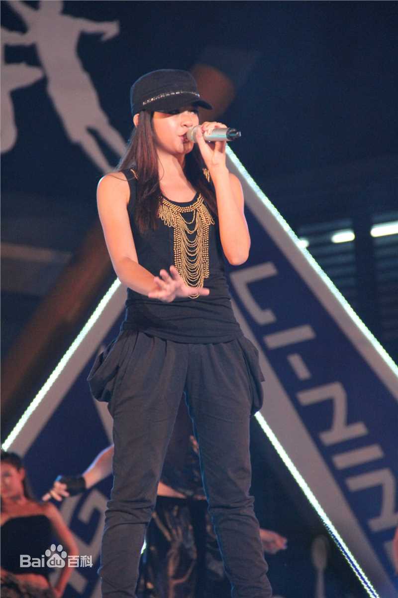 谈莉娜(Renata Tan)2011李宁体育园活动照壁纸壁纸