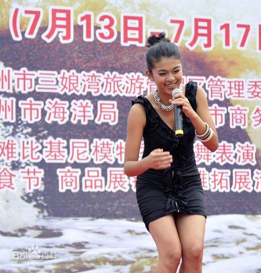 谈莉娜(Renata Tan)2011广西钦州三娘湾活动照图片图集