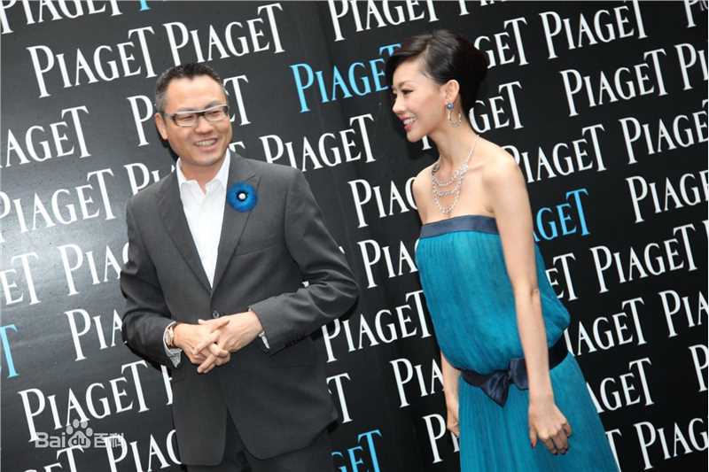 巩新亮(Miumiu)出席活动性感图片图集