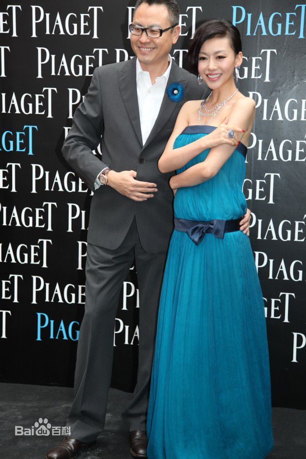 巩新亮(Miumiu)出席活动性感图片图集