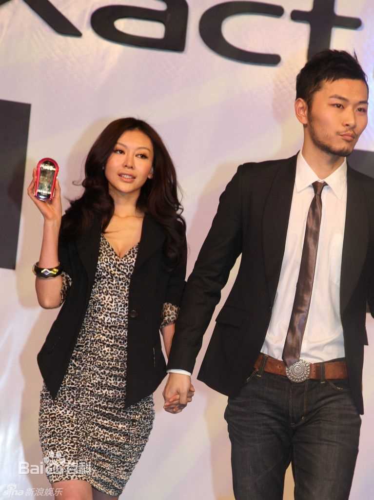 高清巩新亮(Miumiu)精彩图册