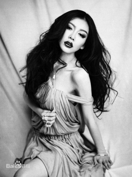 巩新亮(Miumiu)精彩图册