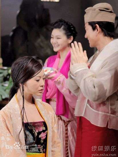 高清巩新亮(Miumiu)在2010 《龙凤店》饰：妙妙中的图集