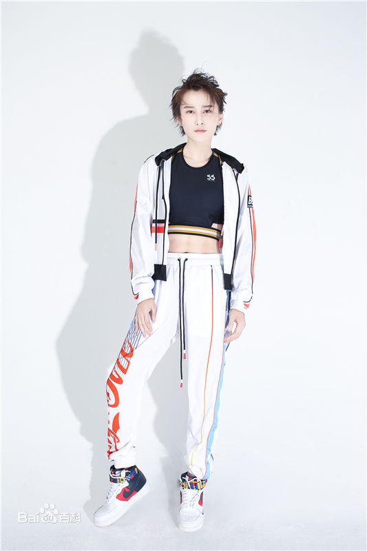 蒋璐霞(Jiang Luxia)高清街拍图集