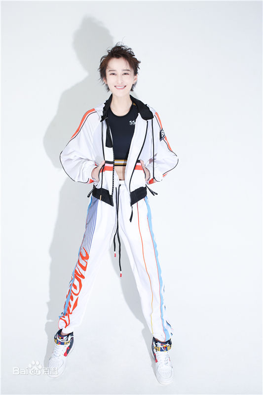 蒋璐霞(Jiang Luxia)高清街拍图集