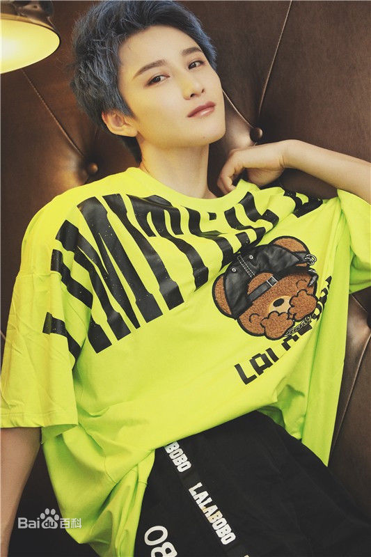 蒋璐霞(Jiang Luxia)高清街拍图集