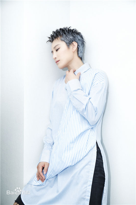 蒋璐霞(Jiang Luxia)高清街拍图集