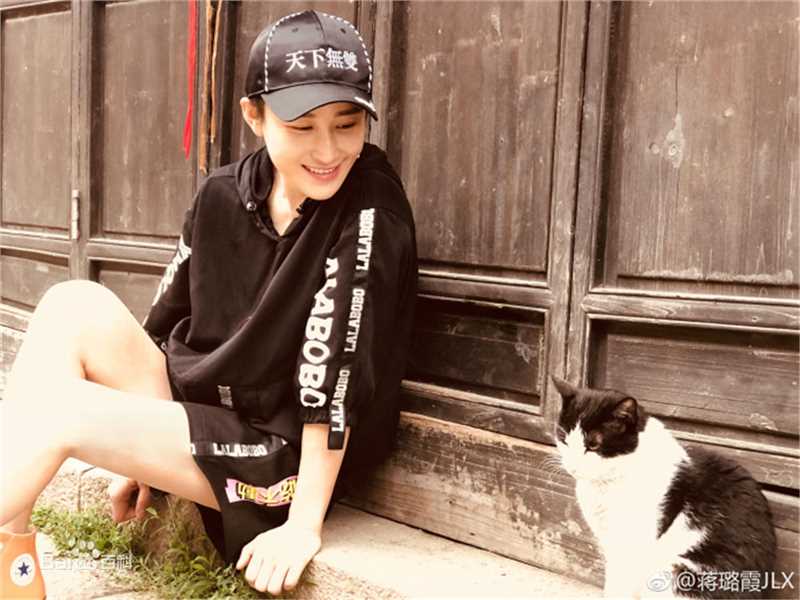 蒋璐霞(Jiang Luxia)高清街拍图集