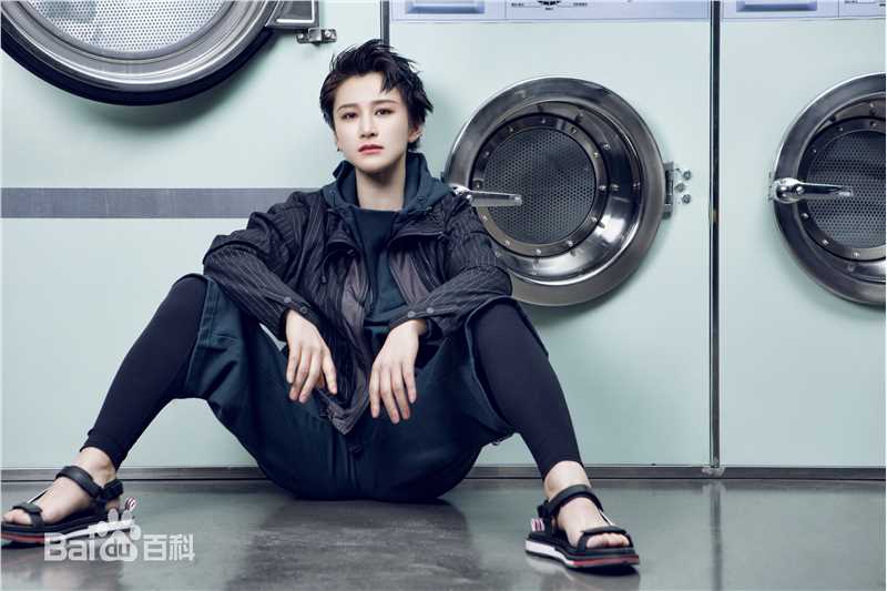 蒋璐霞(Jiang Luxia)高清街拍图集